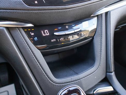 Used 2023 Cadillac XT5 Premium Luxury AWD/4WD image 15