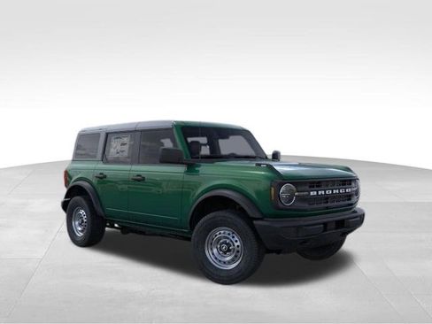 New 2025 Ford Bronco 4-Door AWD/4WD image 8