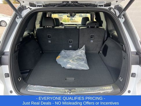 New 2025 Jeep Grand Cherokee Overland w/ Trailer Tow Package image 27