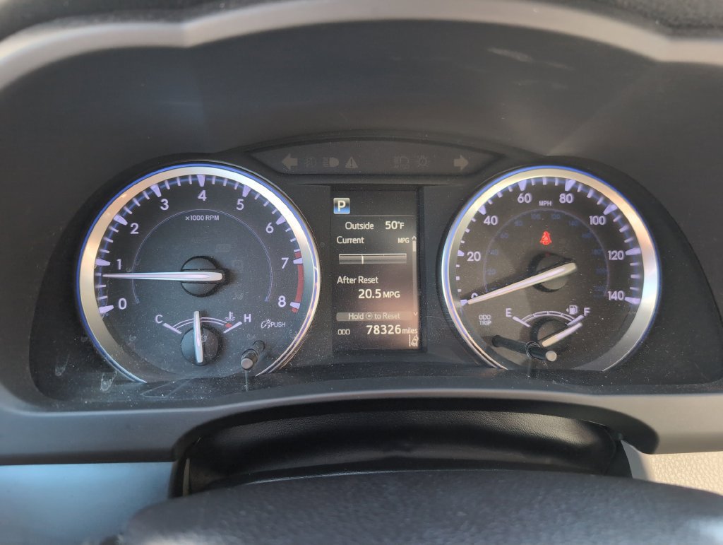 Used 2018 Toyota Highlander XLE AWD/4WD image 16