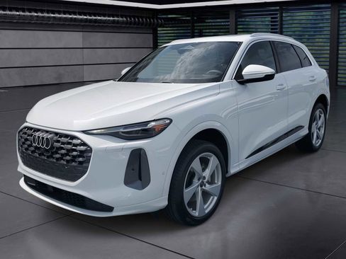 New 2025 Audi Q5 Premium Plus image 1