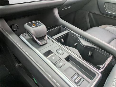 Used 2022 Nissan Pathfinder SL FWD image 18