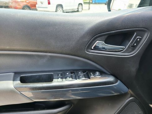 Used 2016 Chevrolet Colorado Z71 AWD/4WD image 23