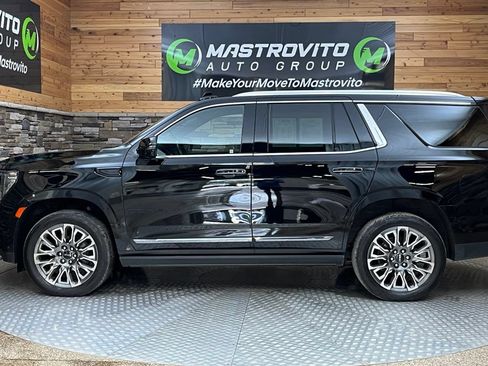 Used 2023 GMC Yukon Denali Ultimate AWD/4WD image 15