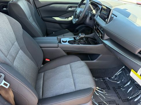 New 2026 Nissan Rogue SV image 29