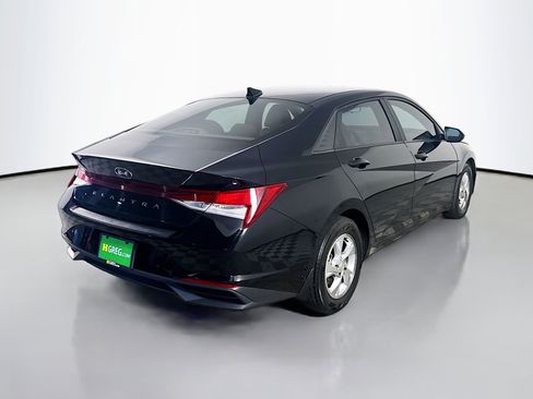 Used 2023 Hyundai Elantra SE image 10