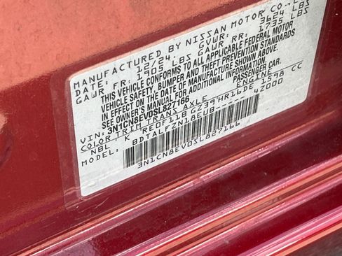 Used 2025 Nissan Versa SV w/ Trunk Package FWD image 29