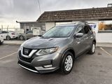 Used 2017 Nissan Rogue SV image 3