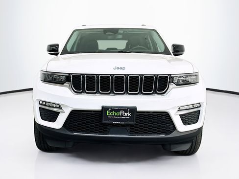 Used 2023 Jeep Grand Cherokee 4WD 4xe image 2