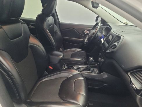 Used 2021 Jeep Cherokee Latitude Plus image 21