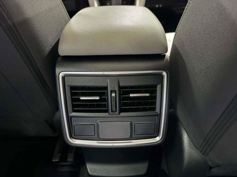 Used 2023 Subaru Forester Premium AWD/4WD image 42