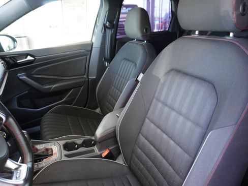 Used 2019 Volkswagen Jetta GLI FWD image 21