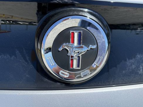 Used 2013 Ford Mustang Coupe RWD image 13