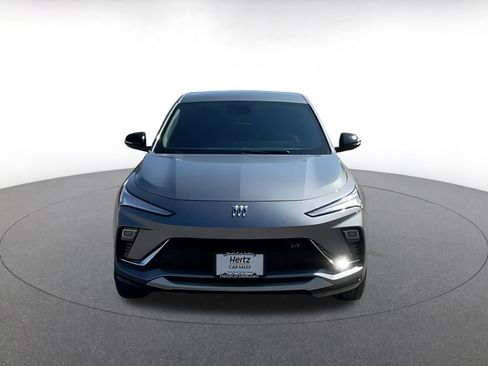 Used 2025 Buick Envista Sport Touring image 4