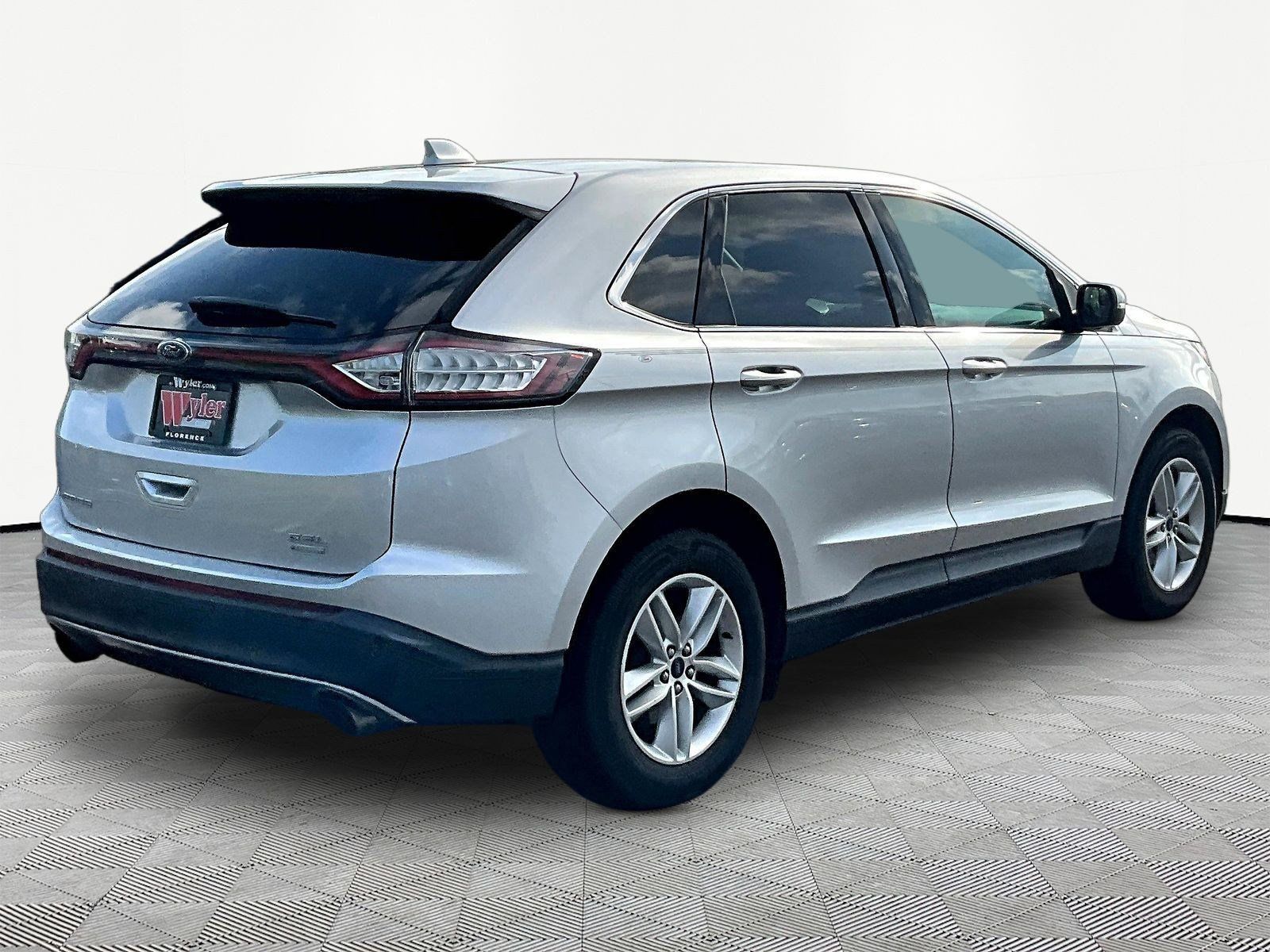 Used 2017 Ford Edge SEL w/ Equipment Group 201A FWD image 6