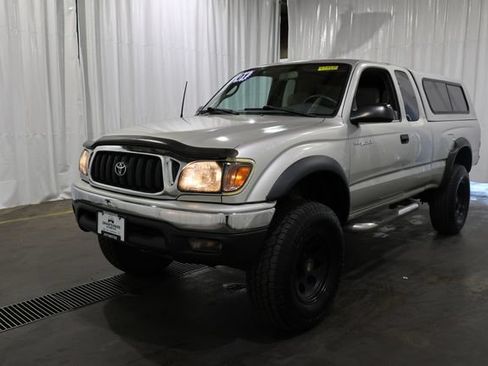 Used 2001 Toyota Tacoma 4x4 Xtracab w/ SR5 Pkg w/ Chrome Pkg image 16