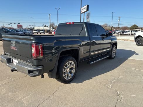 Used 2018 GMC Sierra 1500 SLT w/ SLT Premium Package image 6