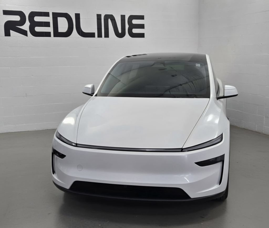 Used 2026 Tesla Model Y Long Range AWD/4WD image 3