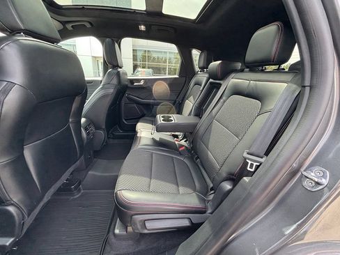 Used 2024 Ford Escape ST-Line w/ Tech Pack #1 AWD/4WD image 14