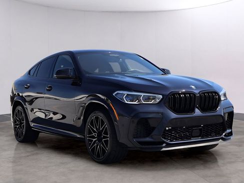 Used 2021 BMW X6 M w/ Competition Package image 3