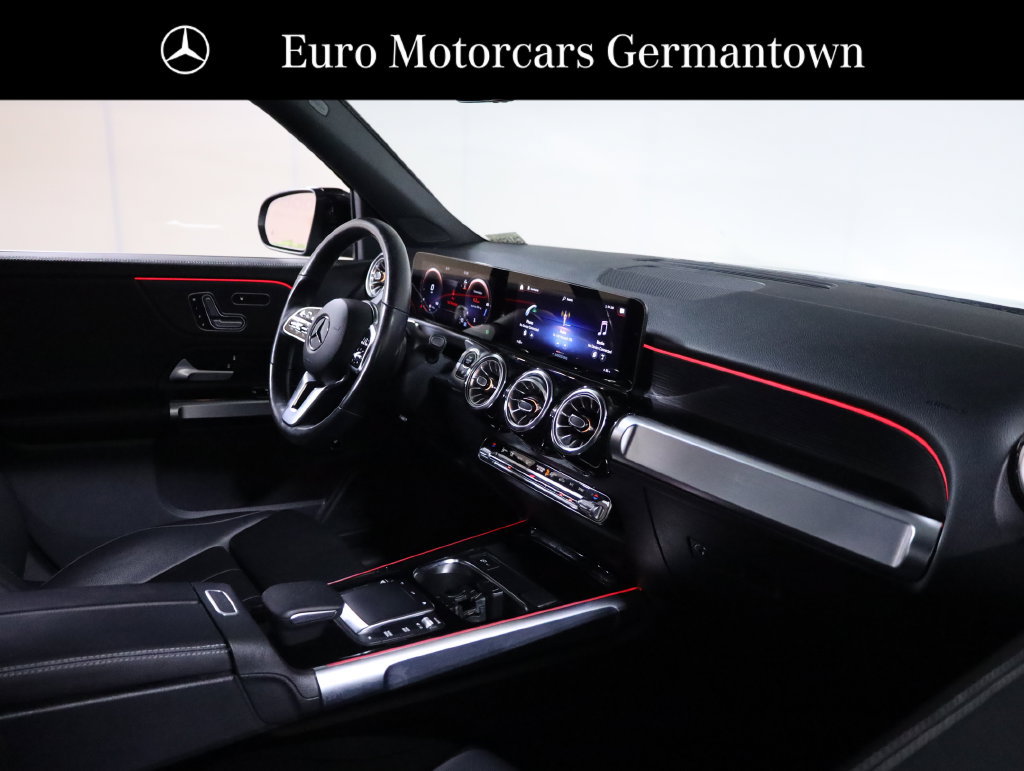 Used 2023 Mercedes-Benz GLB 250 4MATIC w/ Premium Package image 47