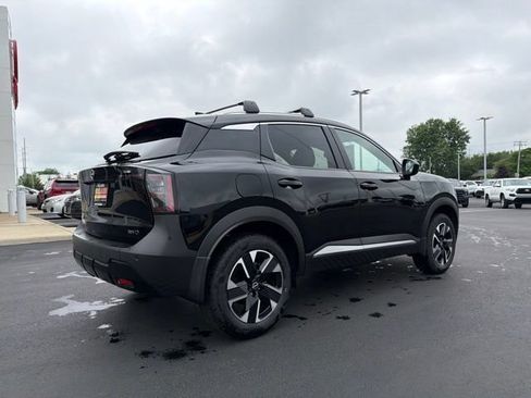 Used 2026 Nissan Kicks SV w/ Cold Weather Package AWD/4WD image 7