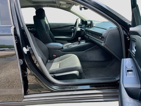 Used 2024 Honda Accord EX image 27