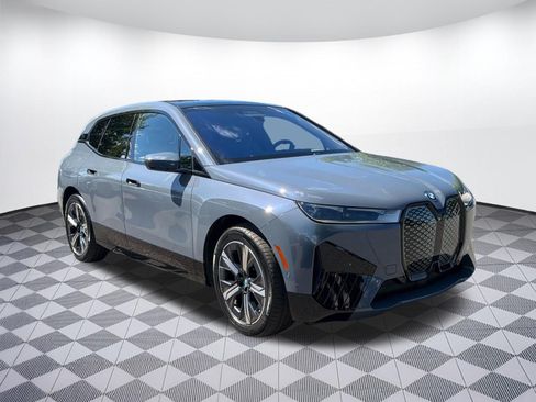 Certified 2024 BMW iX xDrive50 w/ Premium Package AWD/4WD image 7