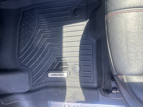 Used 2022 Chevrolet Suburban RST w/ Luxury Package image 17