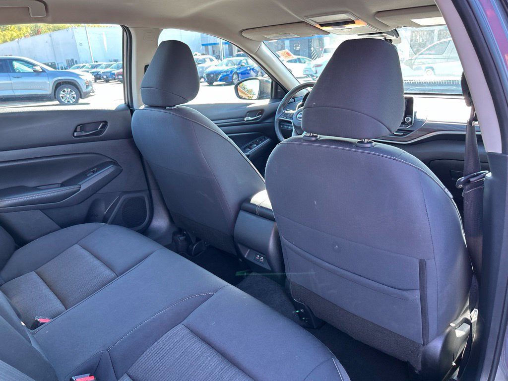 Used 2024 Nissan Altima 2.5 SV FWD image 38