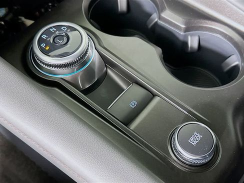 New 2026 Ford Explorer Active RWD image 17