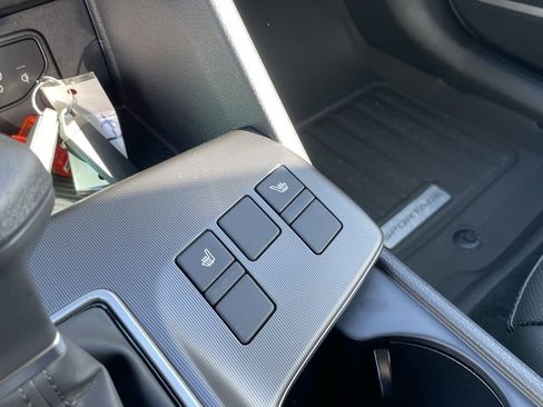 New 2026 Kia Sportage EX image 17