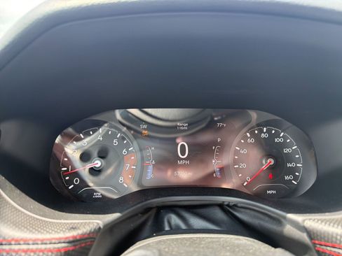 Used 2024 Jeep Compass Trailhawk AWD/4WD image 13