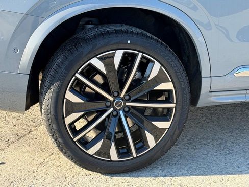 New 2026 Volvo XC90 B6 Plus w/ Protection Package Premier AWD/4WD image 8