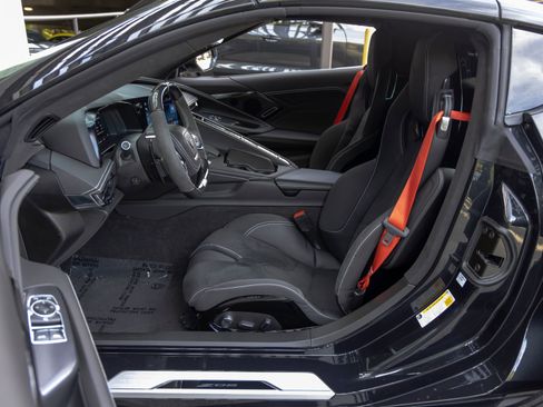 Used 2024 Chevrolet Corvette Z06 w/ Stealth Interior Trim Package image 33