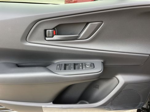 New 2025 Toyota Prius Plug-In Hybrid image 11