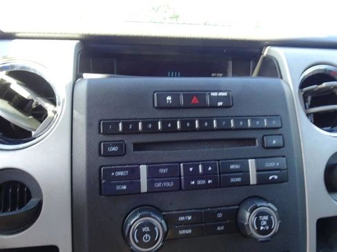 Used 2010 Ford F150 XLT image 25