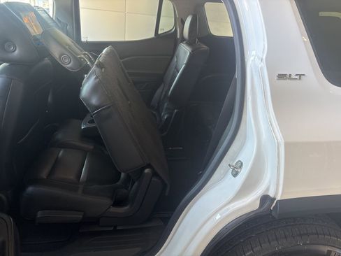 Used 2017 GMC Acadia SLT image 42