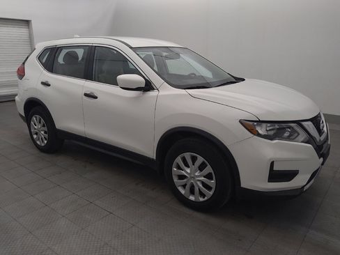Used 2017 Nissan Rogue S AWD/4WD image 11