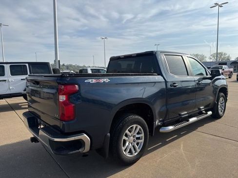 Used 2020 Chevrolet Silverado 1500 LT w/ LT Value Package image 3