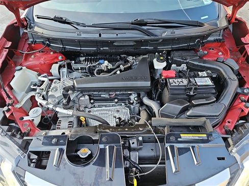Used 2019 Nissan Rogue SV image 28