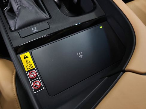 Used 2025 Lexus ES 350 w/ Luxury Package image 34