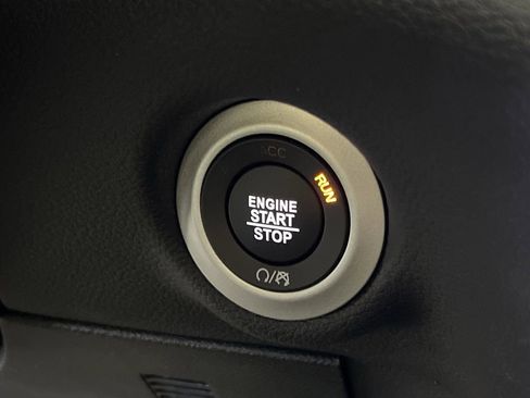 New 2026 Chrysler Pacifica Select image 20