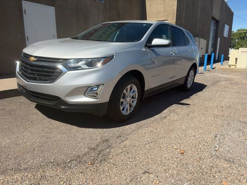 Used 2021 Chevrolet Equinox LT w/ LPO, Cargo Package AWD/4WD image 6