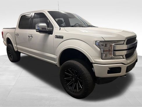 Used 2020 Ford F150 Platinum w/ Equipment Group 701A Luxury AWD/4WD image 6