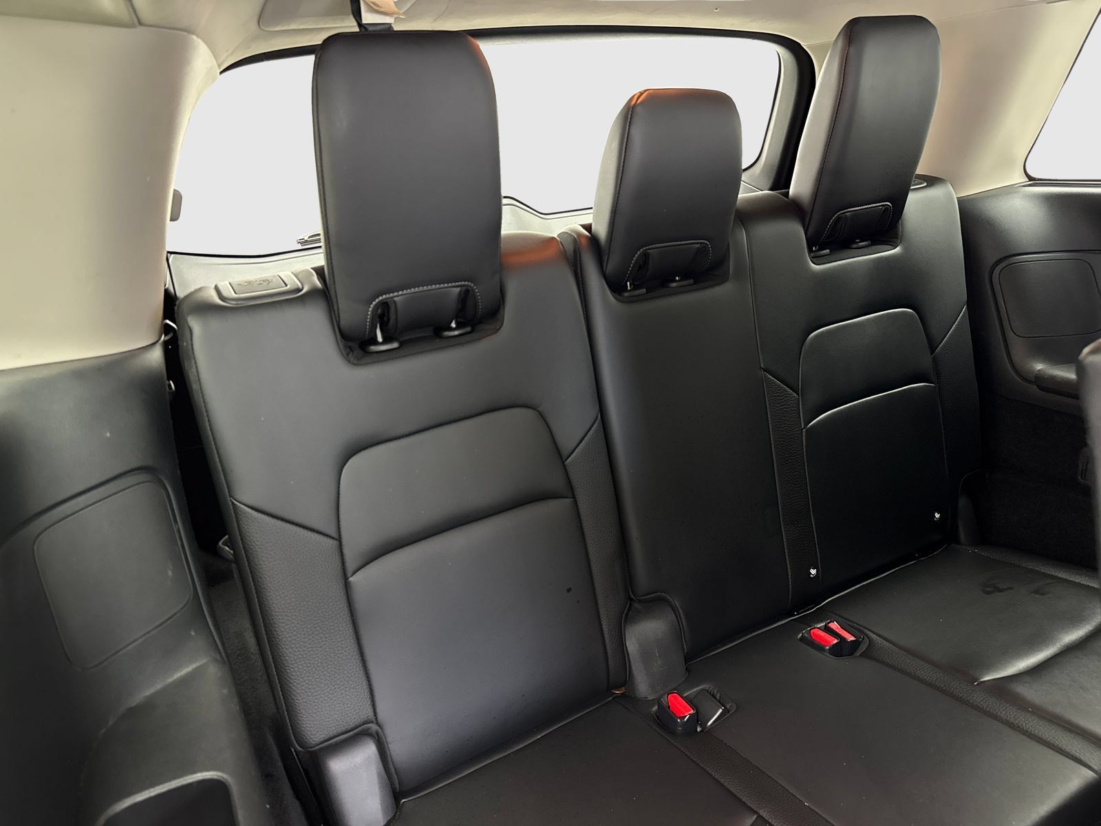 Used 2023 Nissan Pathfinder SL FWD image 48