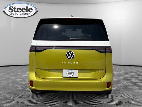 New 2025 Volkswagen ID. Buzz Pro S Plus image 4