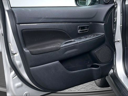 Used 2024 Mitsubishi Outlander Sport ES AWD/4WD image 22