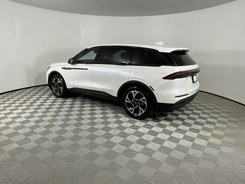 Certified 2024 Lincoln Nautilus Premier w/ Jet Appearance Package image 3