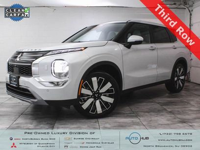Used 2025 Mitsubishi Outlander SE